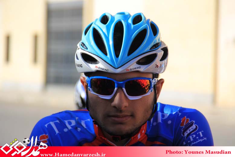 مراسم توزیع مدال و حواشی جالب اولین مرحله لیگ دوچرخه سواری کشور در همدان