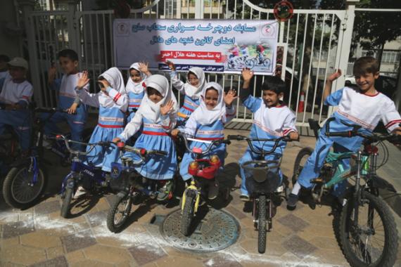 برگزاری مسابقه نمادين  دوچرخه سواري دربين اعضاي غنچه هاي هلال