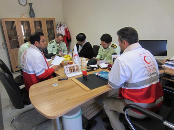 نيروي انتظامي شهرستان بهار و هلال احمر اين شهر تفاهم نامه همكاري امضاء كردند