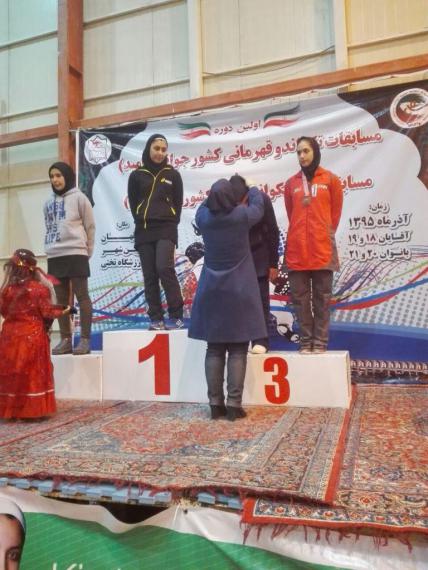 گزارش تصویری اختتامیه رقابت های بانوان همدانی در مسابقات کشوری تکواندو 