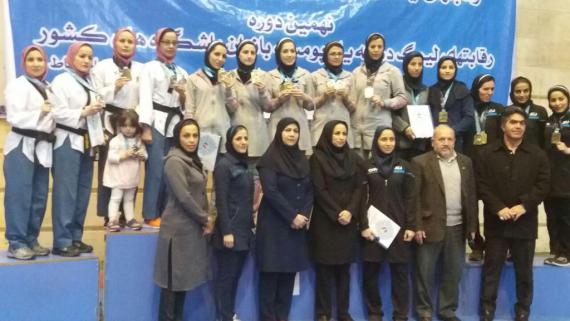 حضور بانوان رزمی کار همدانی در مسابقات کشوری / گزارش تصویری 