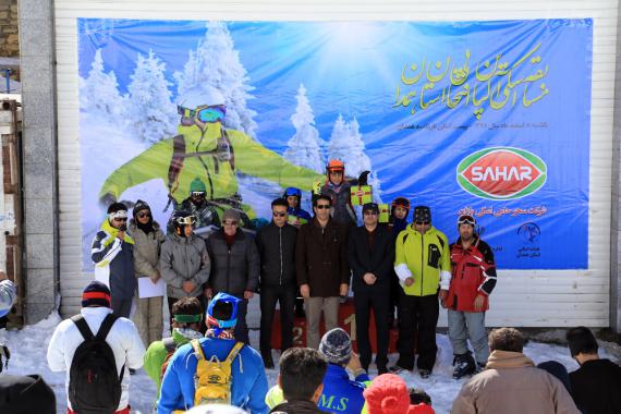 تصاویر مسابقات انتخابی استان در رشته اسکی 