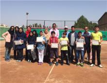 مسابقات تنیس الیت کاپ، بازیکنان مدارس تنیس همدان برگزار شد 