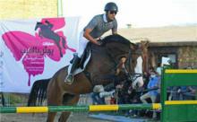 سوارکاران همدانی در مسابقات پرش با اسب "جام پروانگی" خوش درخشیدند 