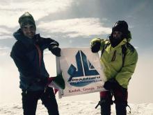 آخرین خبر از زوج مینودشتی در مسیر صعود به قله 7 هزار متری لنین + عکس