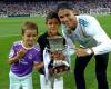 عکس یادگاری رونالدو و پسرش با جام سوپرکاپ اسپانیا